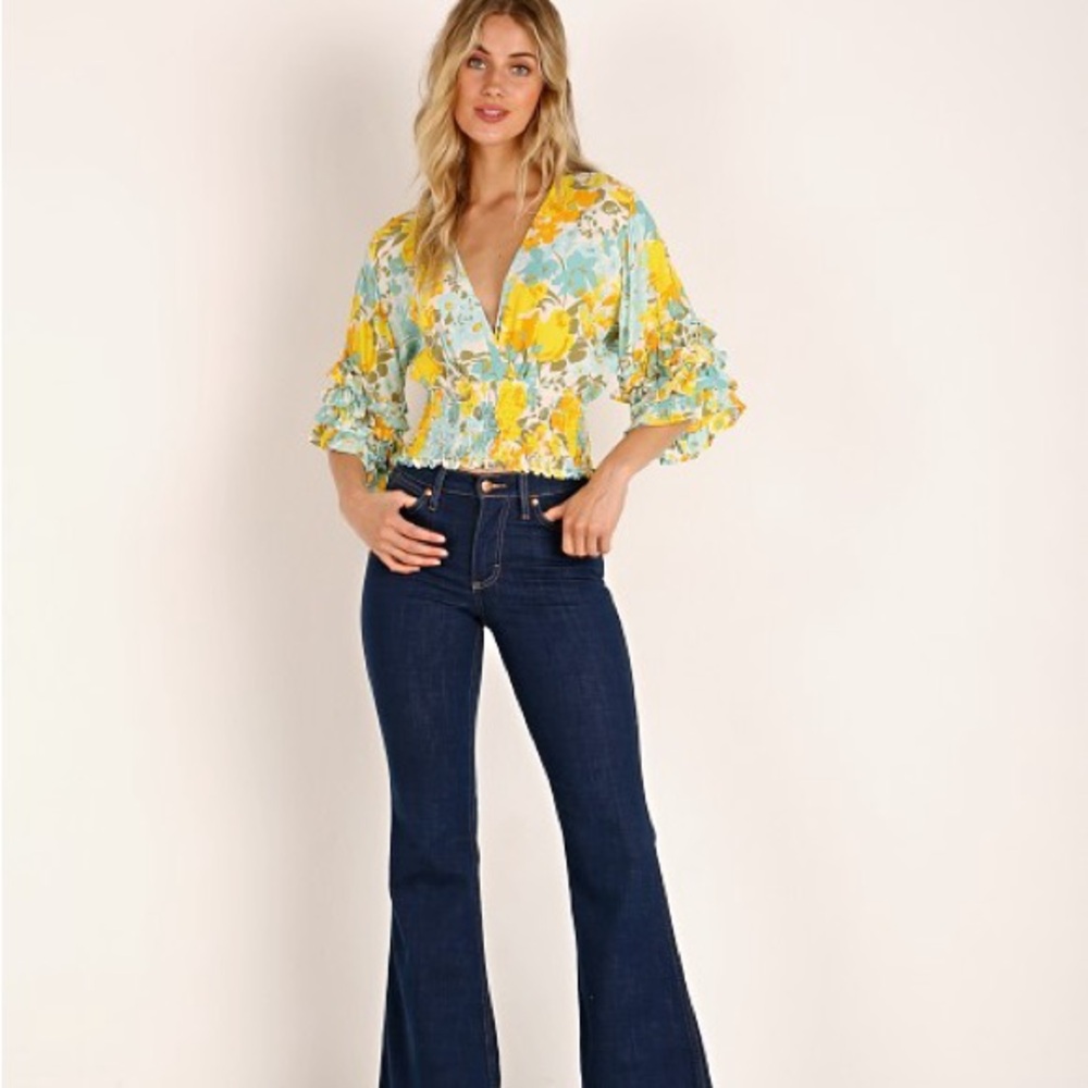 Faithfull the Brand Yellow & Light Blue Floral Ruffle Sleeve V-Neck Top